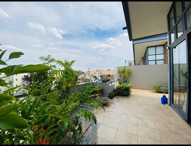 3 BEDROOM APARTMENT FOR SALE IN BEDFORD GARDENS